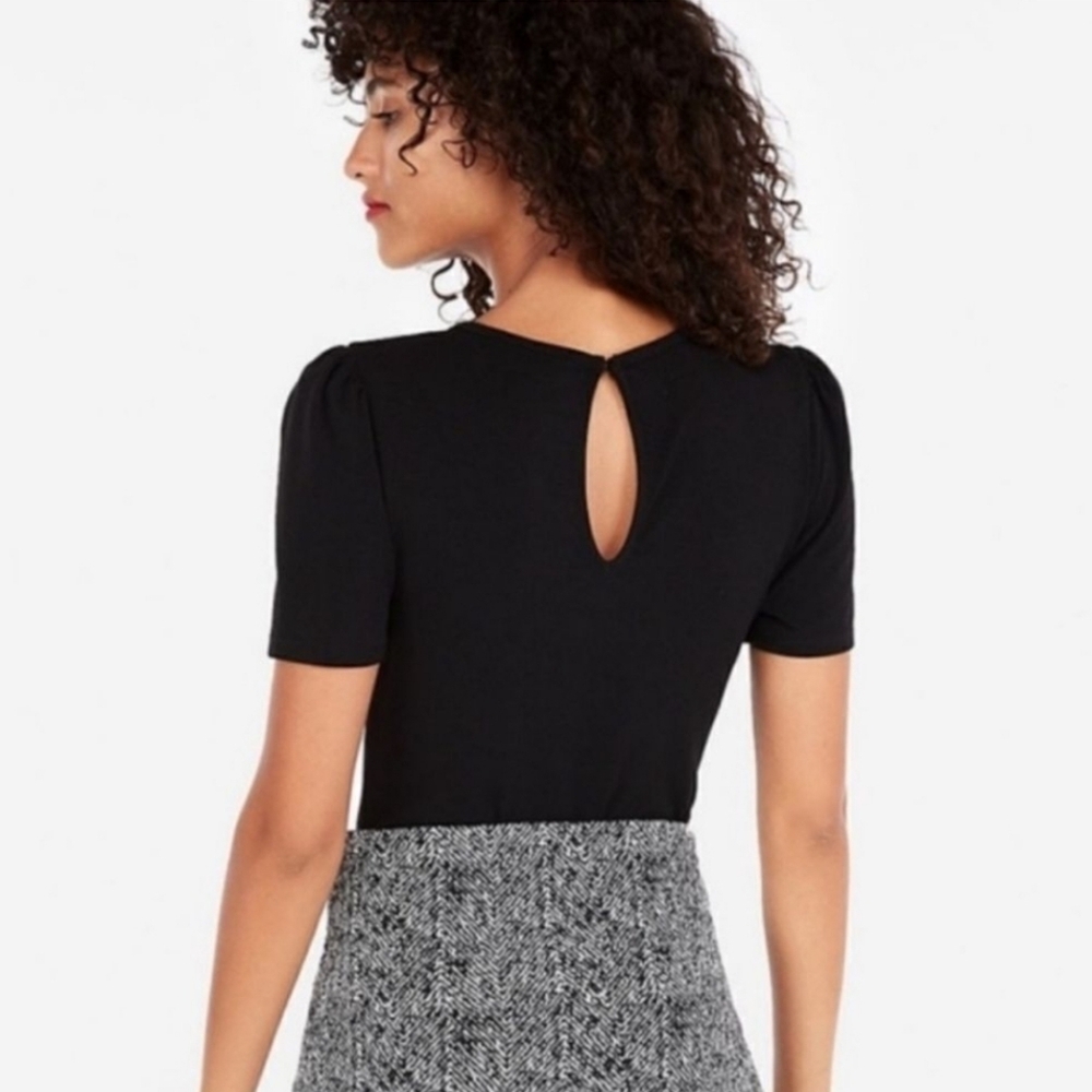 CLOSET CLOSING 7/31 Express Black Puff Sleeve Top Size Small